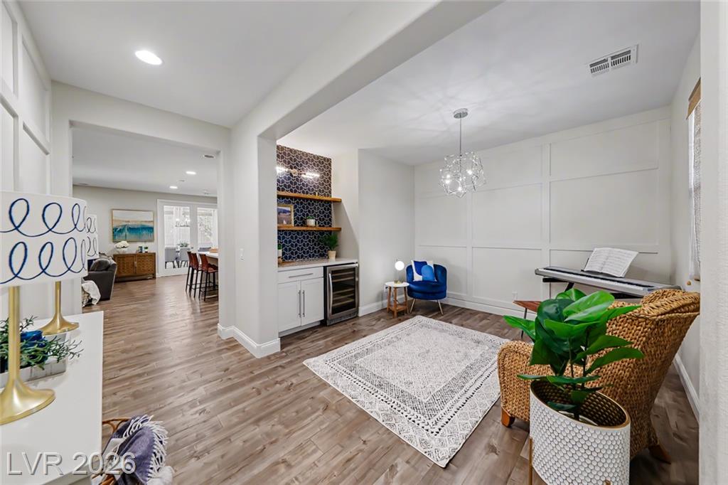 Photo 8 of 53, 10432 Doman Avenue