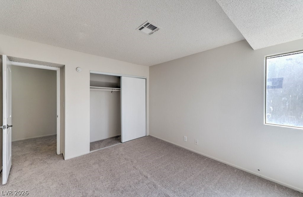 Photo 13 of 30, 5047 Spencer Street #B