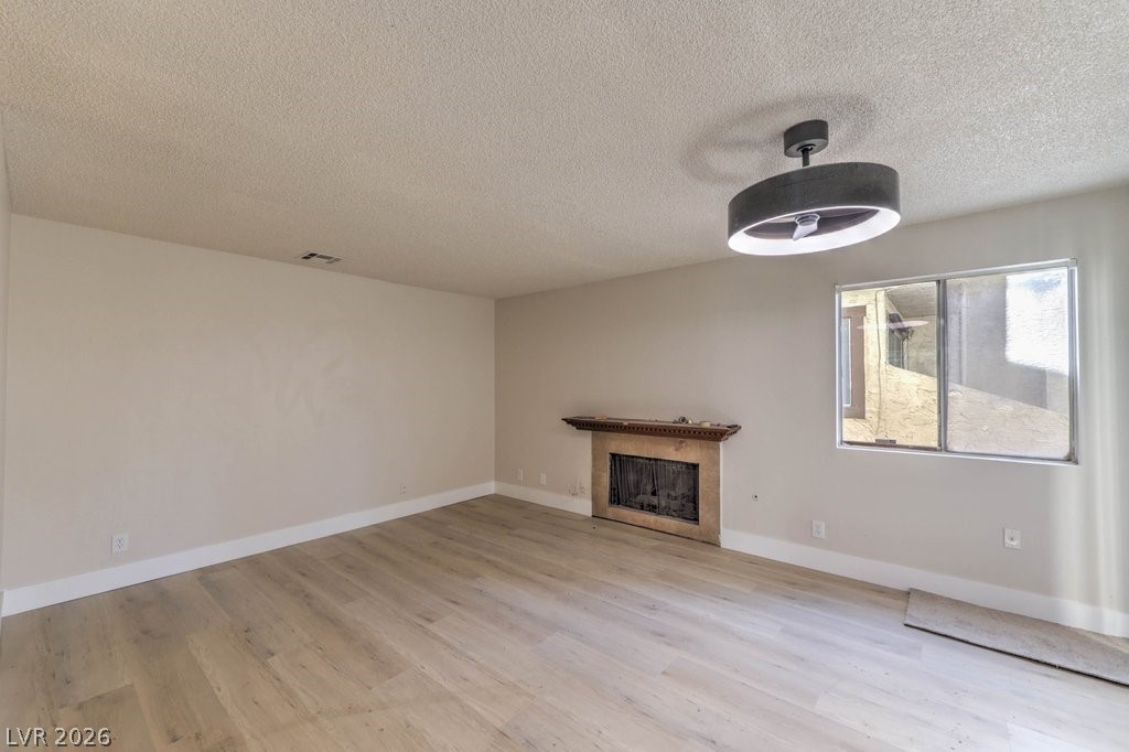Photo 5 of 5047 Spencer Street #B