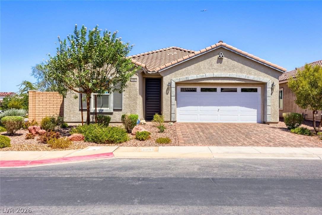 72 Summer Rhapsody Avenue, Henderson 89015