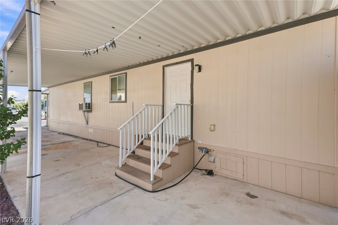 Photo 37 of 63, 4589 Royal Ridge Boulevard