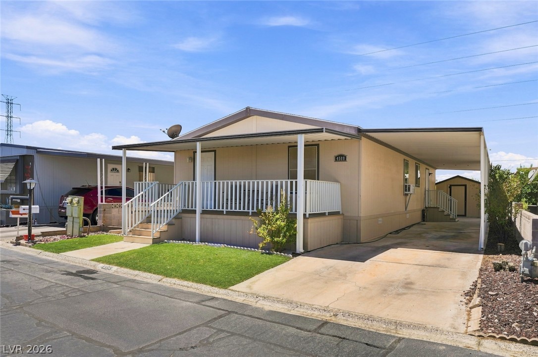 4589 Royal Ridge Boulevard, Las Vegas 89103