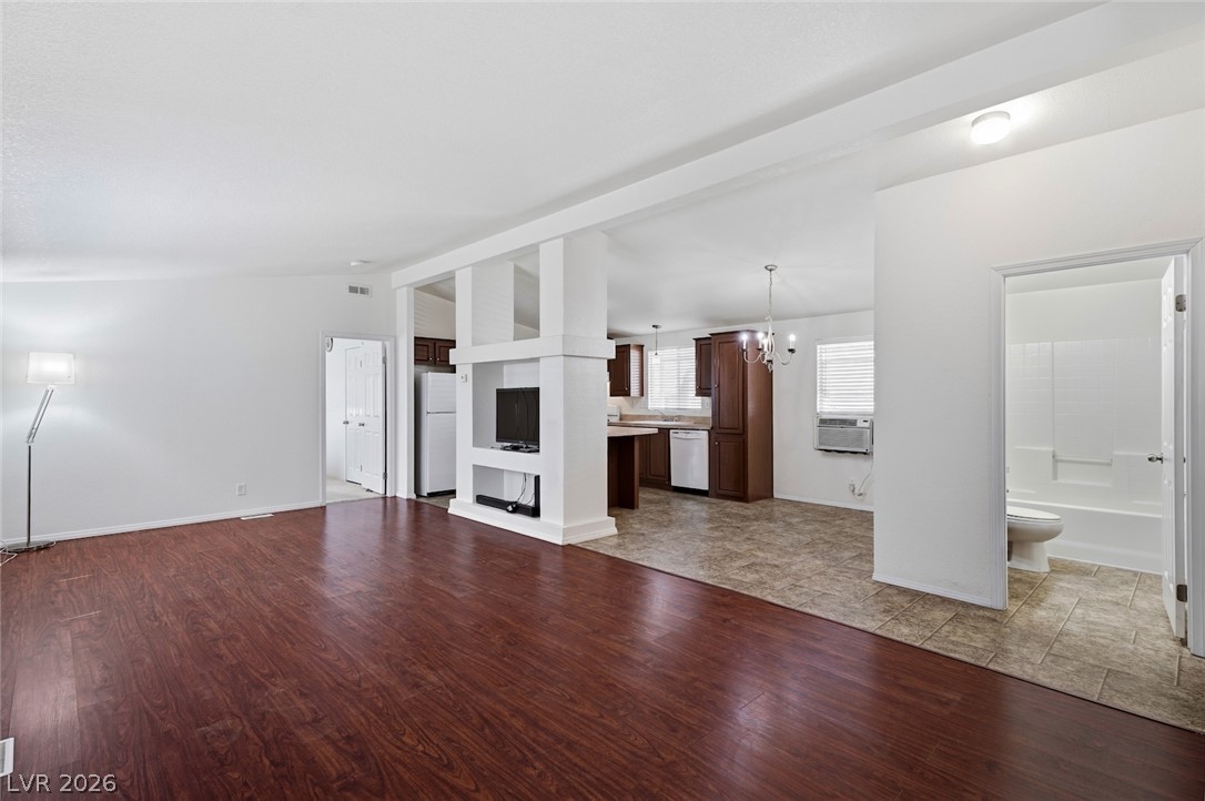 Photo 5 of 4589 Royal Ridge Boulevard
