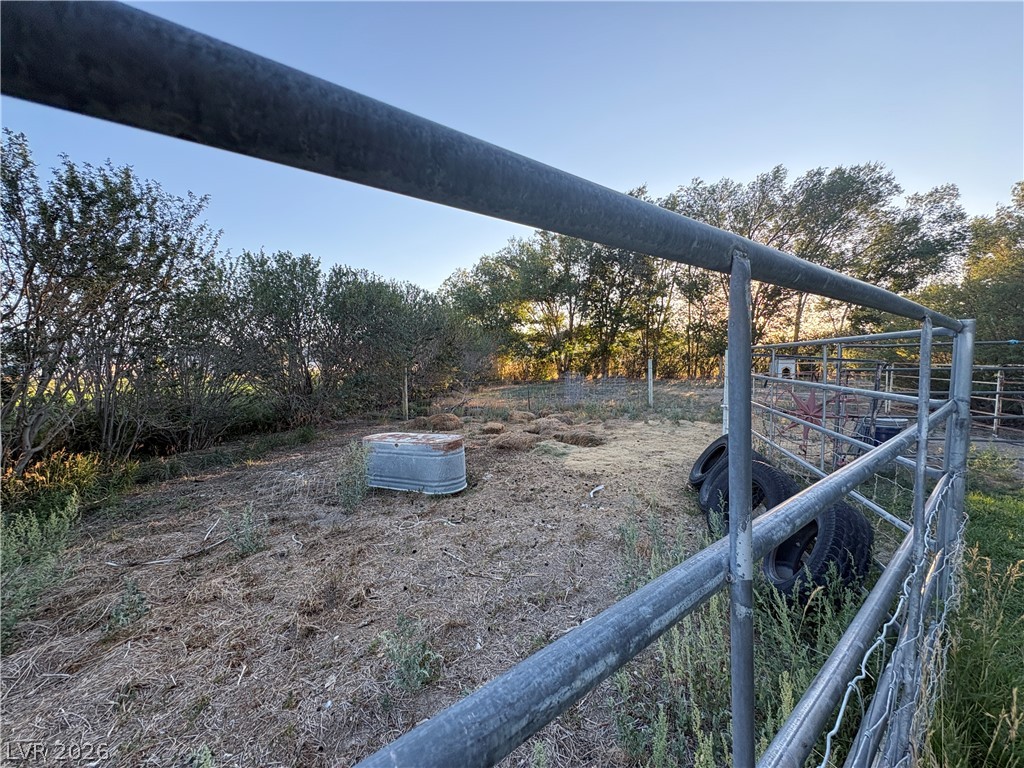 Photo 11 of 46, 880 N 59th Street