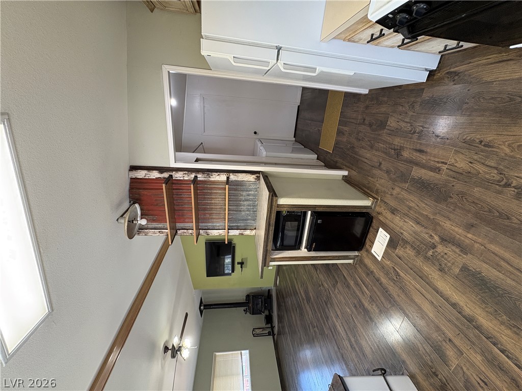 Photo 19 of 46, 880 N 59th Street