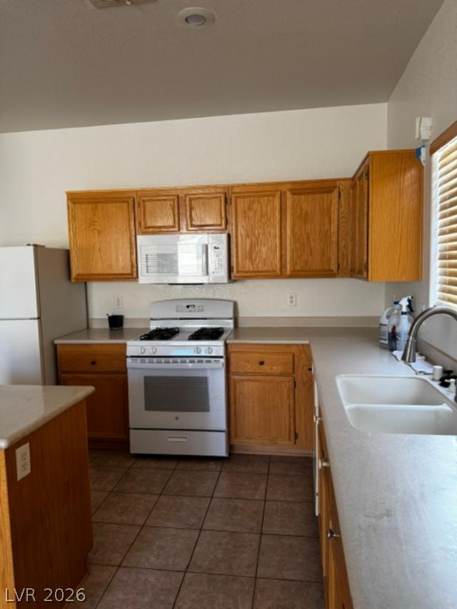 Photo 6 of 9, 4132 Greenbridge St