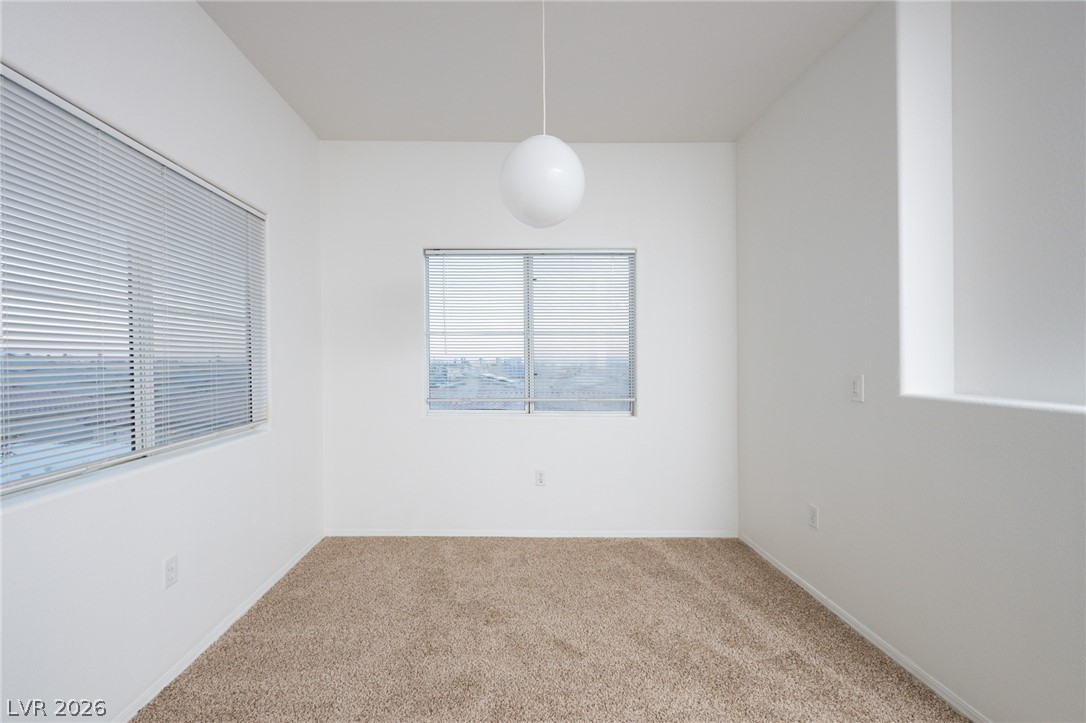 Photo 8 of 23, 8501 W University Avenue #2081