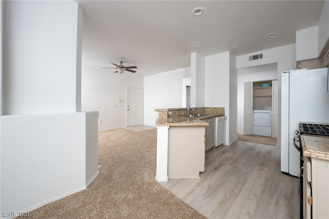 Photo 10 of 23, 8501 W University Avenue #2081