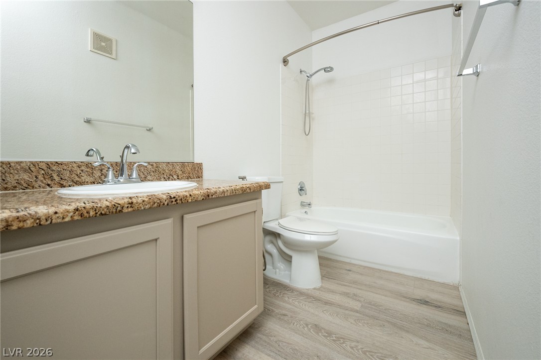 Photo 11 of 23, 8501 W University Avenue #2081