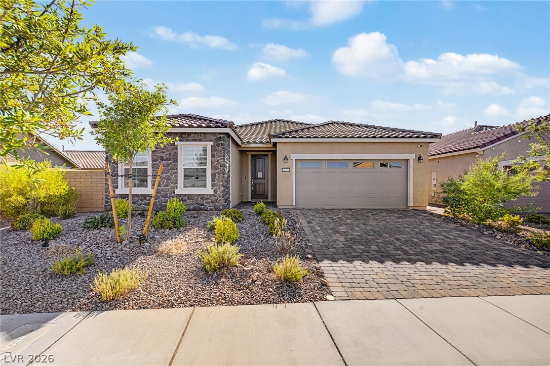 877 Mary Baer Way, Henderson 89011