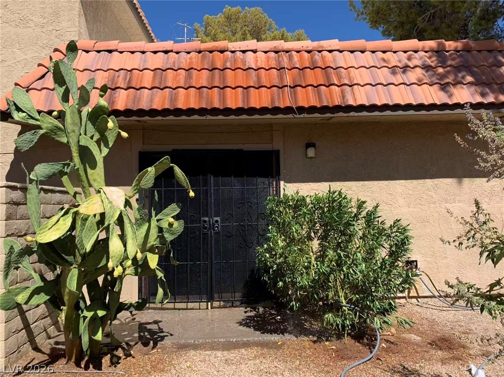 Photo 3 of 1897 Avacado Court