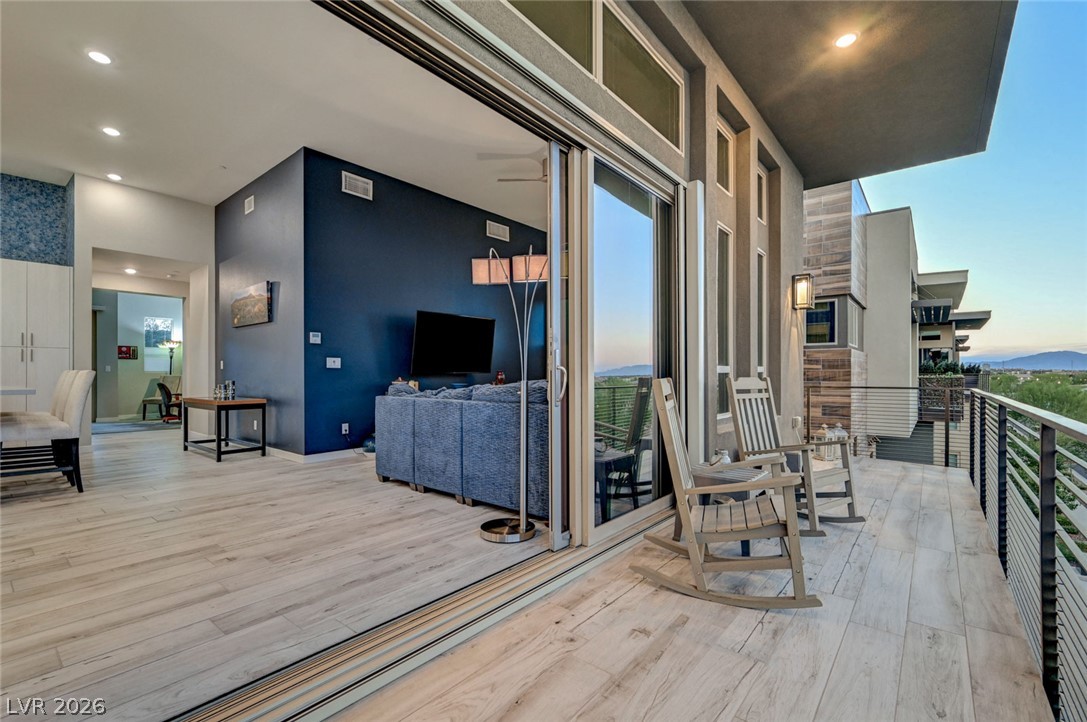 Photo 40 of 92, 4311 Solace Street #2