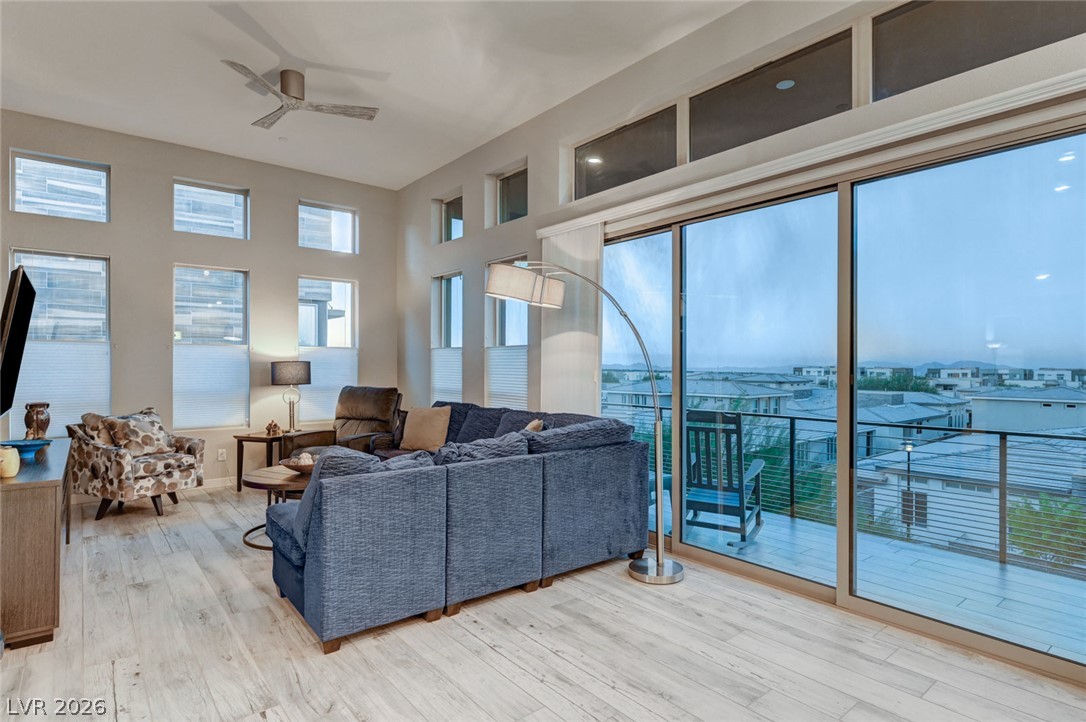 Photo 9 of 92, 4311 Solace Street #2