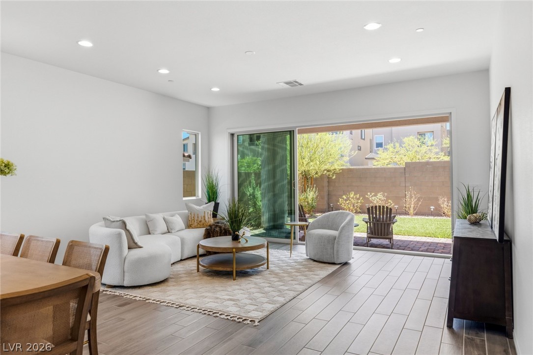 Photo 3 of 11605 Falcon Gorge Avenue