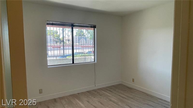 Photo 18 of 21, 1701 E Katie Avenue #91