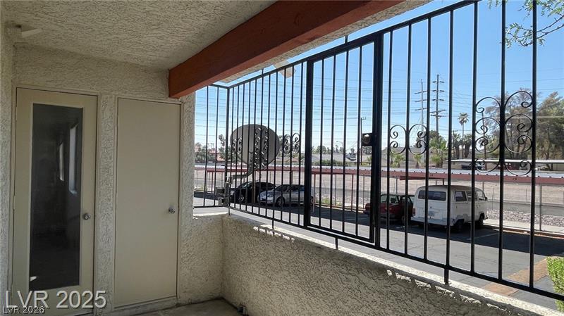 Photo 20 of 21, 1701 E Katie Avenue #91