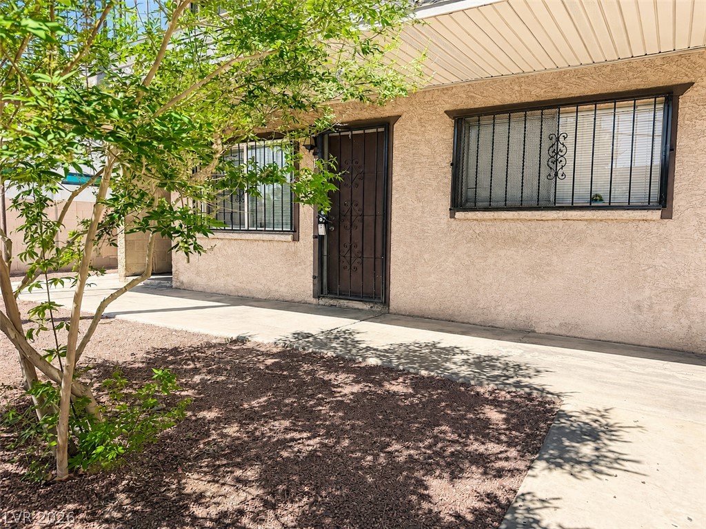 Photo 4 of 3720 Royal Crest Street #15