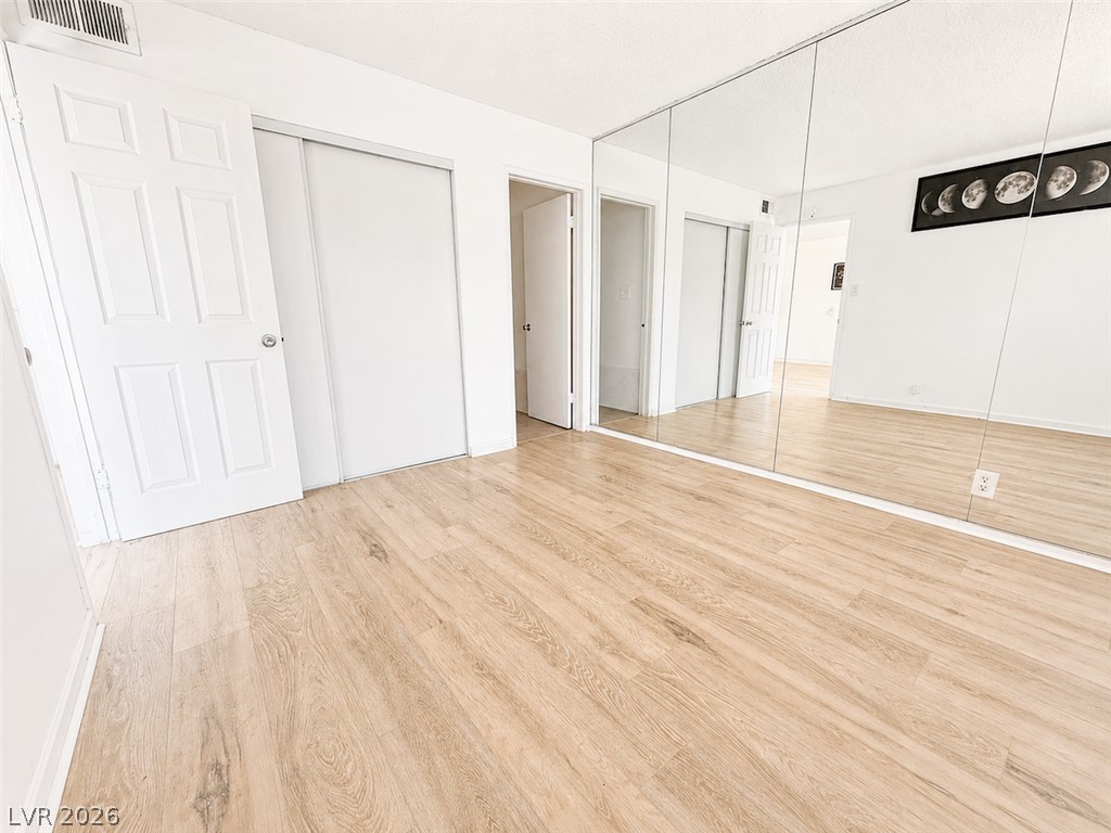 Photo 12 of 20, 3720 Royal Crest Street #15