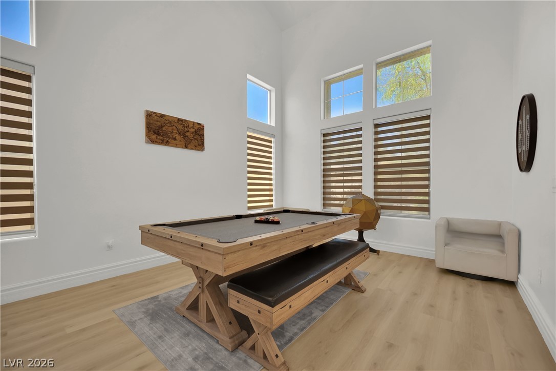 Photo 4 of 49 Chateau Whistler Court