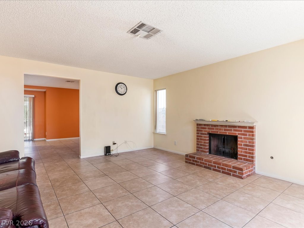 Photo 5 of 708 Kelso Way