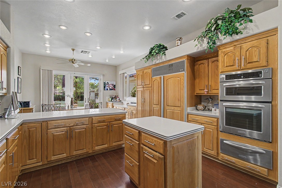 Photo 8 of 32, 8131 Castle Pines Avenue
