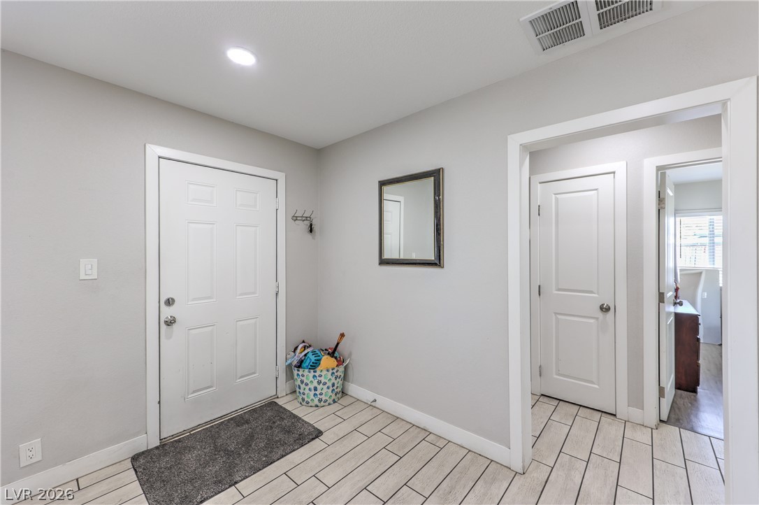 Photo 3 of 4401 Dover Place