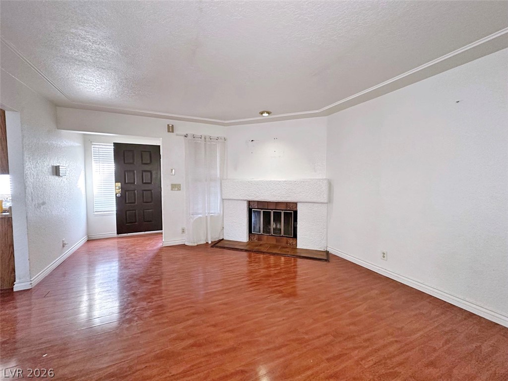Photo 6 of 15, 2205 Sun Avenue #C