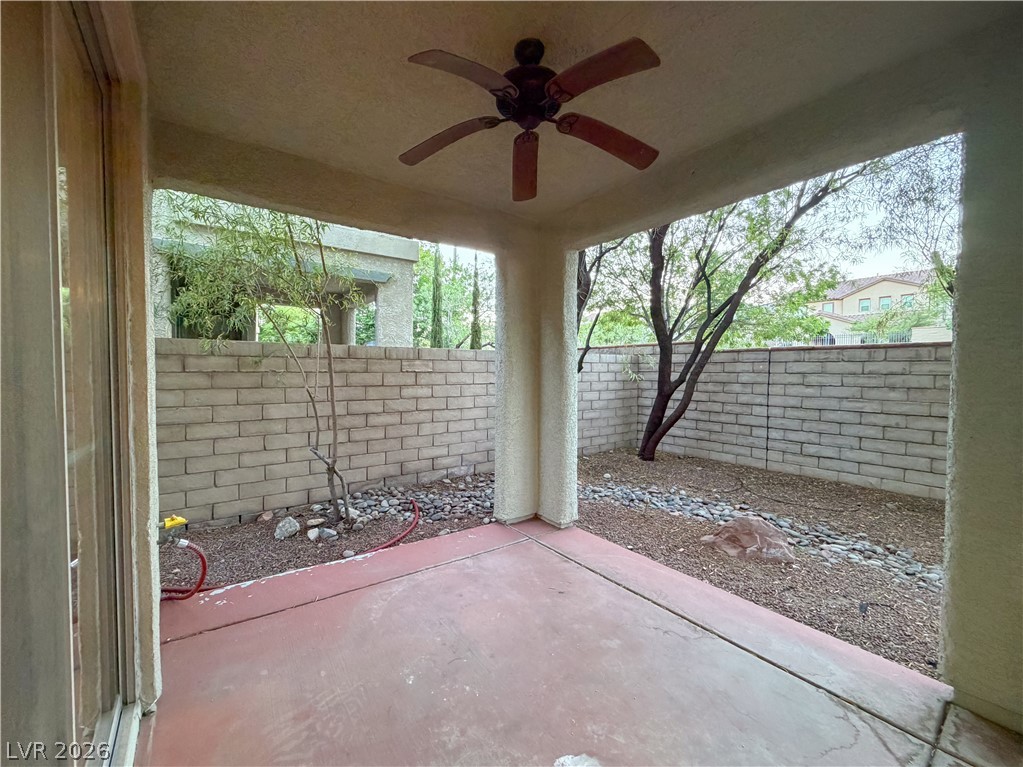 Photo 15 of 18, 11832 Luna Del Mar Lane