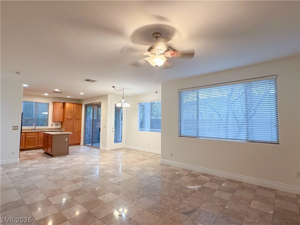 Photo 5 of 11832 Luna Del Mar Lane