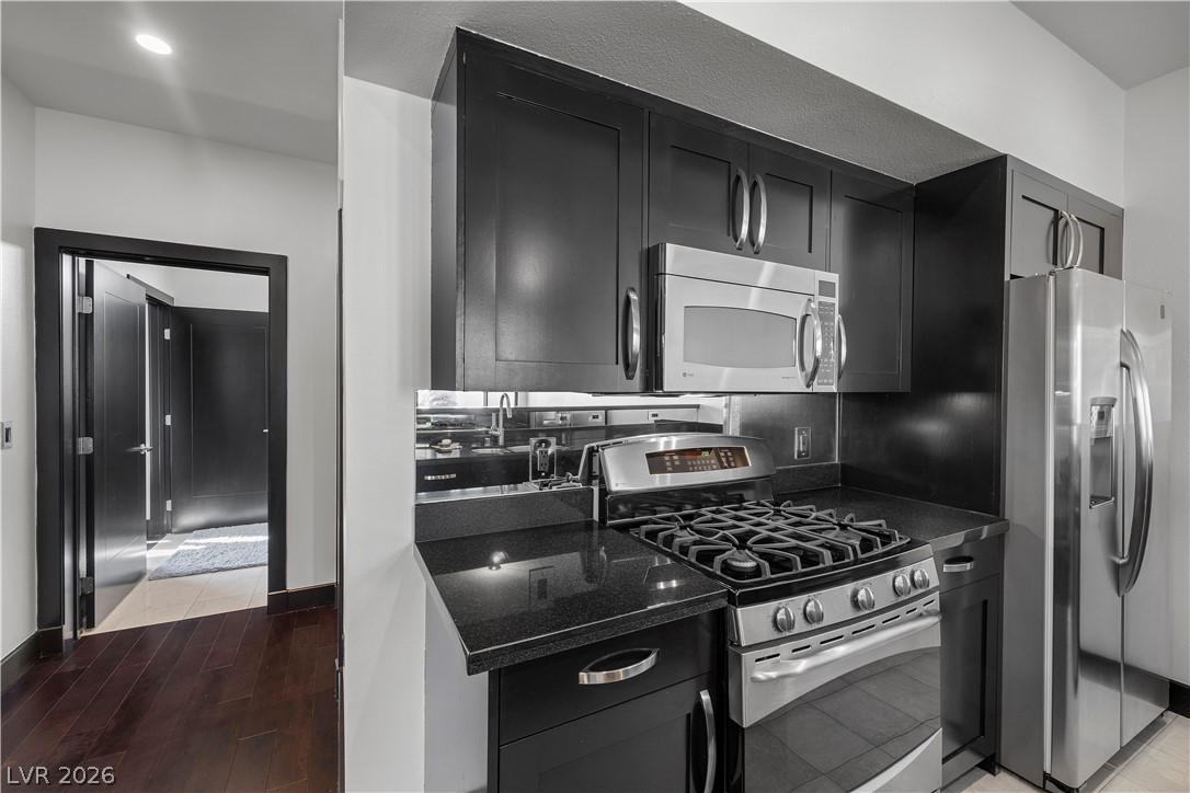 Photo 20 of 35, 4565 Dean Martin Drive #102