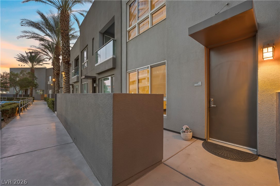 Photo 6 of 35, 4565 Dean Martin Drive #102
