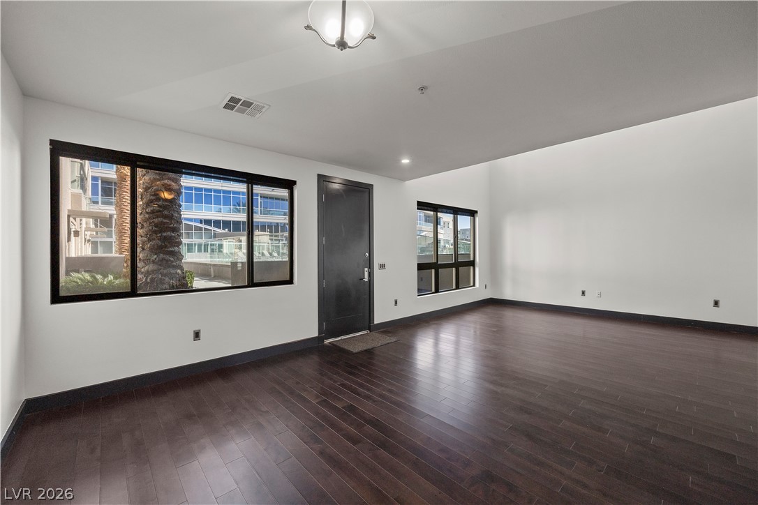 Photo 10 of 35, 4565 Dean Martin Drive #102