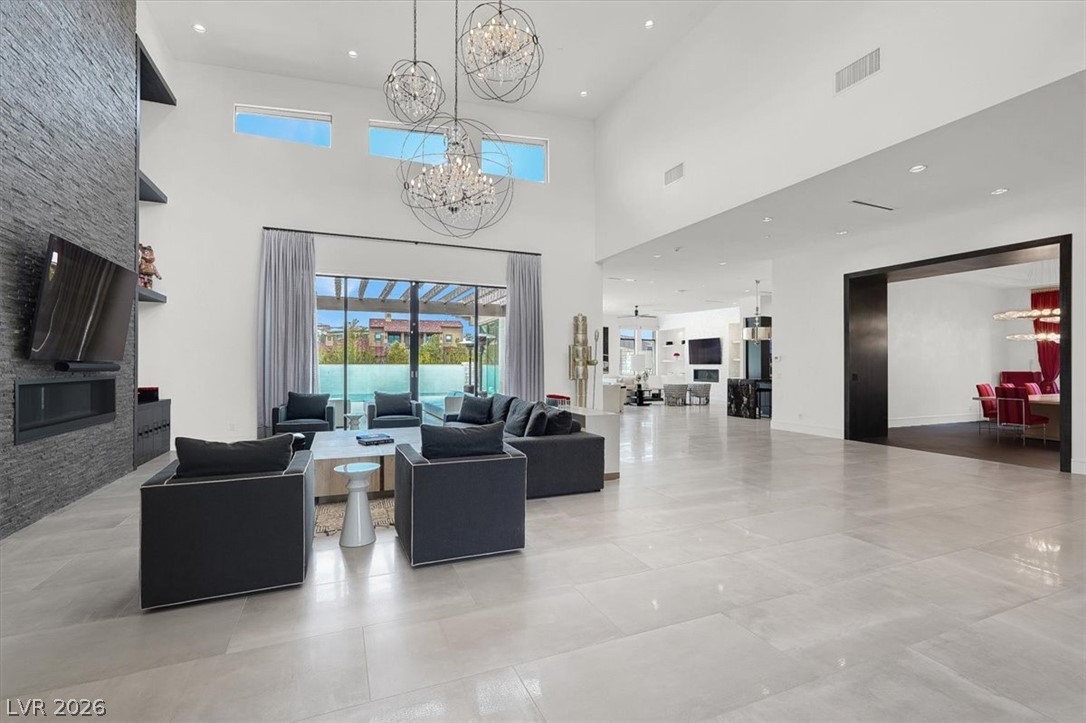 Photo 6 of 49, 20 Pebble Hills Court