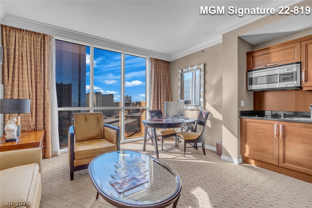 Photo 17 of 49, 125 E Harmon Avenue #2219