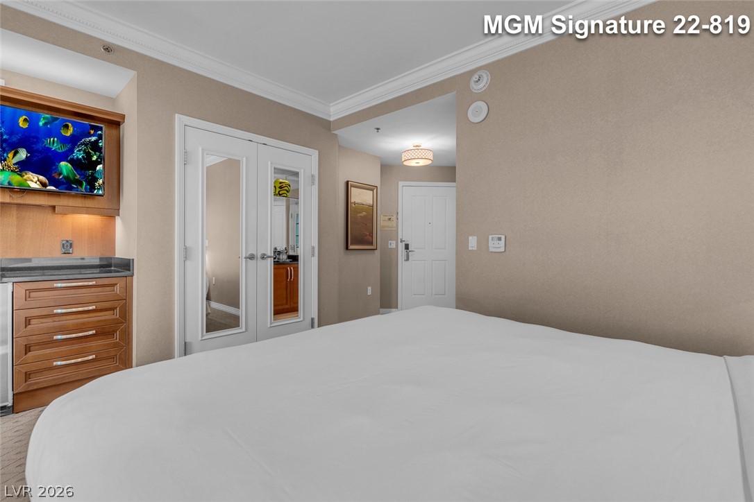 Photo 27 of 49, 125 E Harmon Avenue #2219