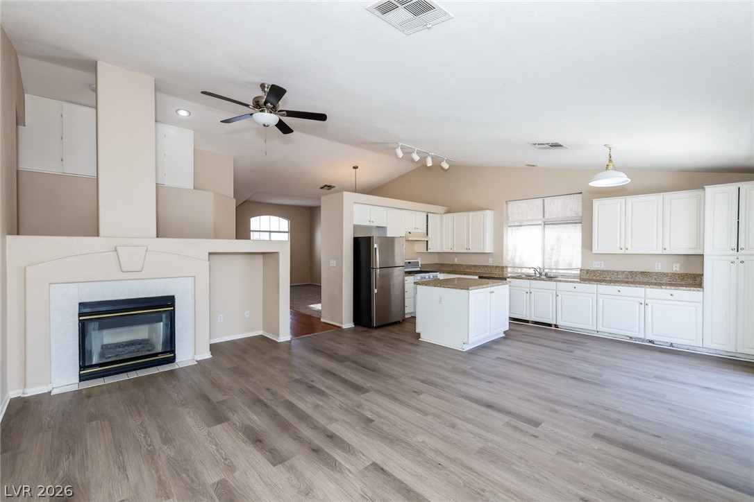 Photo 5 of 6124 Kadena Circle