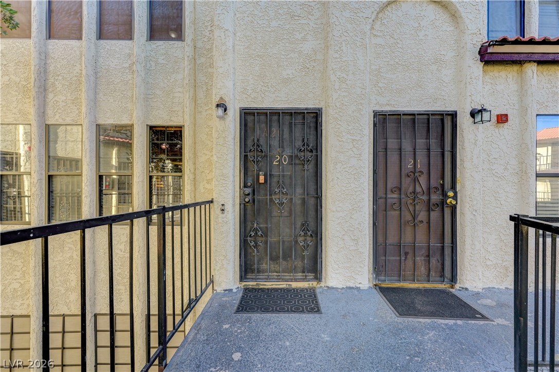 Photo 33 of 36, 2080 Karen Avenue #20