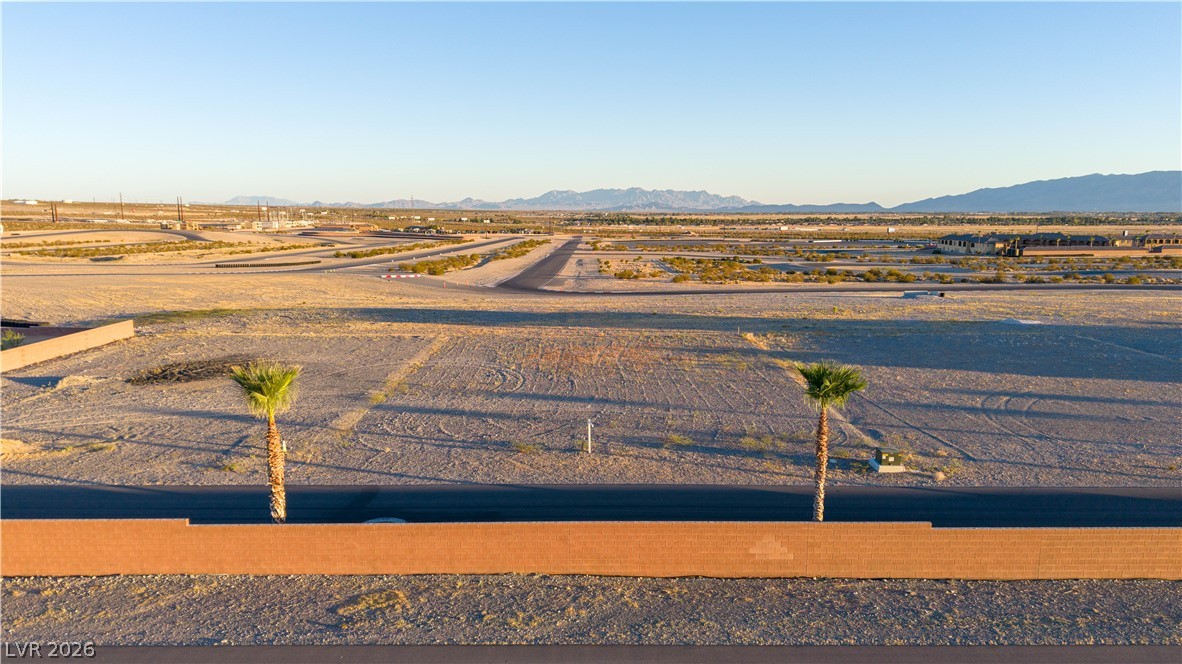 Photo 2 of 5985 E Spring Mountain Boulevard
