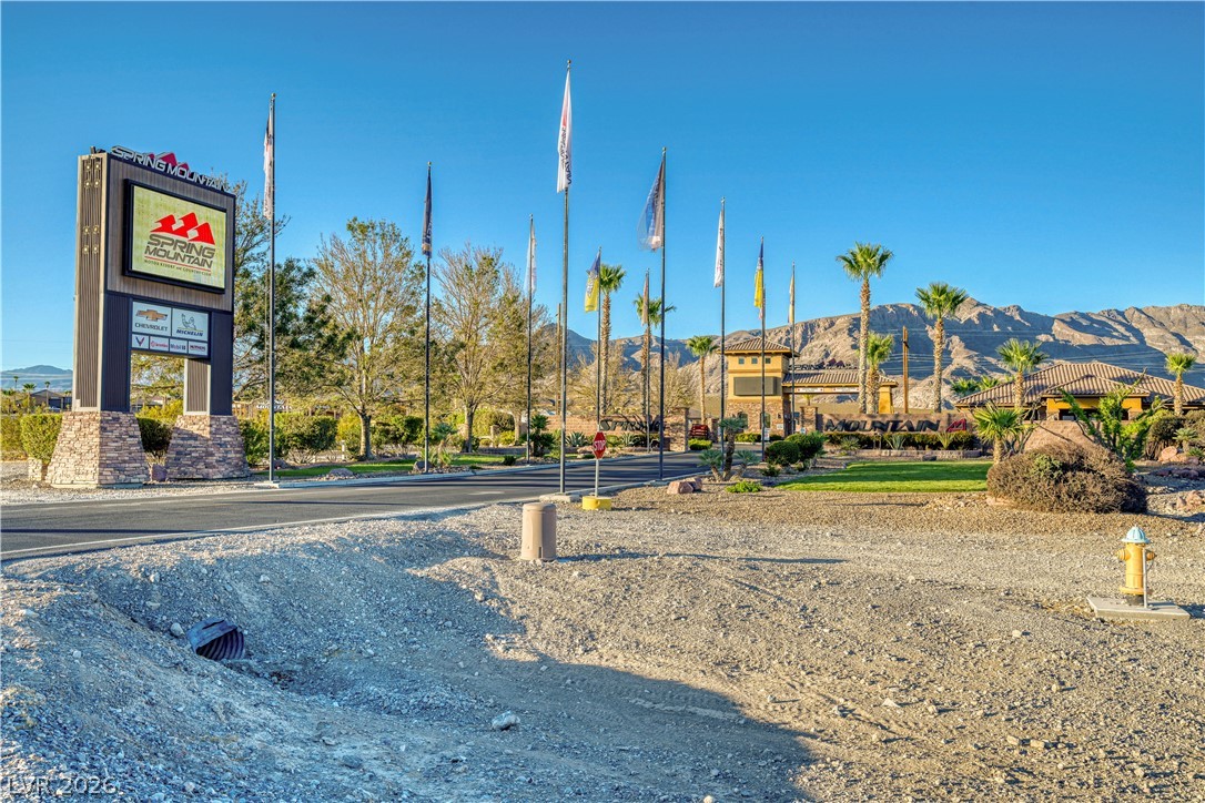 Photo 32 of 35, 5985 E Spring Mountain Boulevard