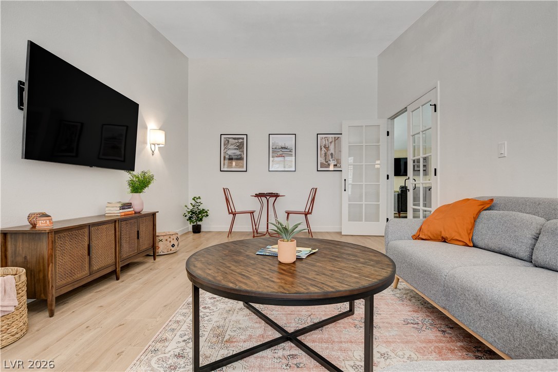 Photo 17 of 36, 4339 Murillo Street