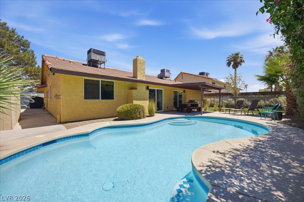 Photo 31 of 36, 4339 Murillo Street