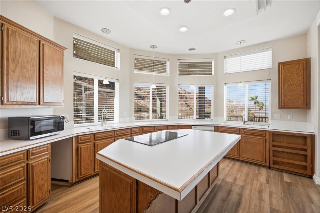 Photo 11 of 38, 503 Lake Havasu Lane