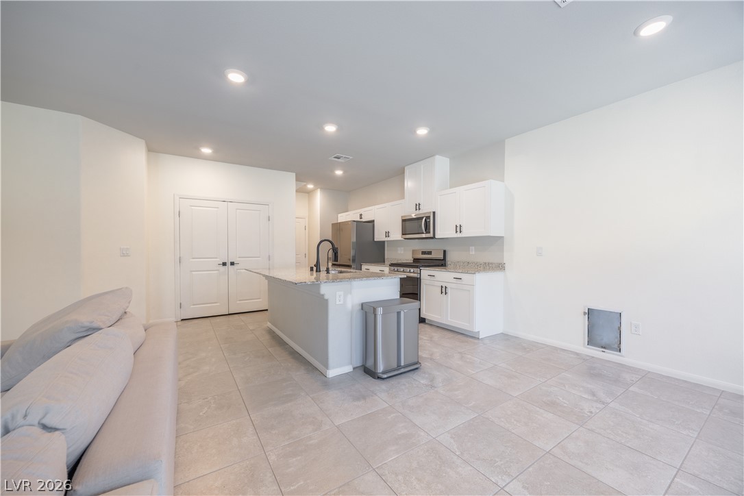 Photo 5 of 3760 Ramura Avenue