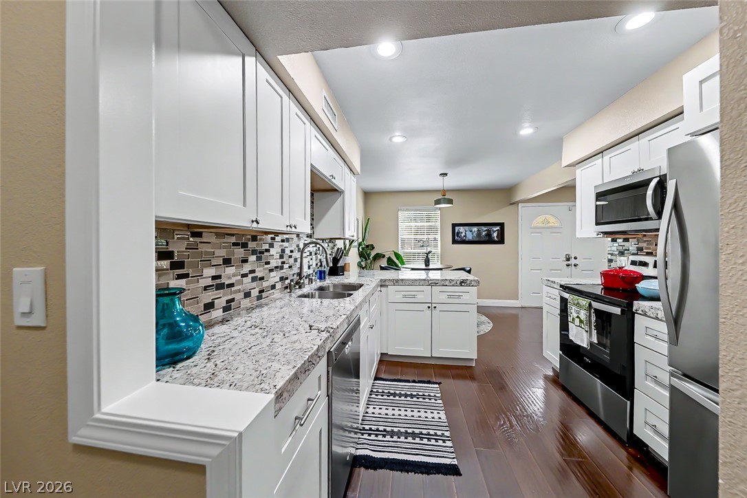 Photo 7 of 35, 3173 Pinehurst Drive #C