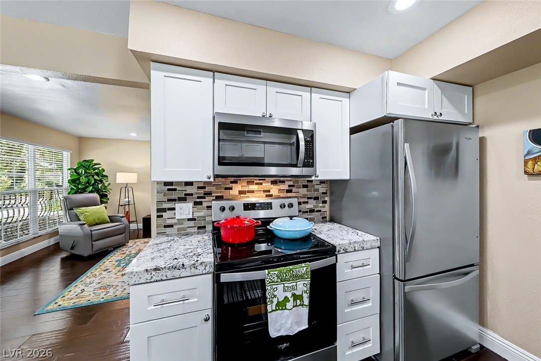 Photo 9 of 35, 3173 Pinehurst Drive #C