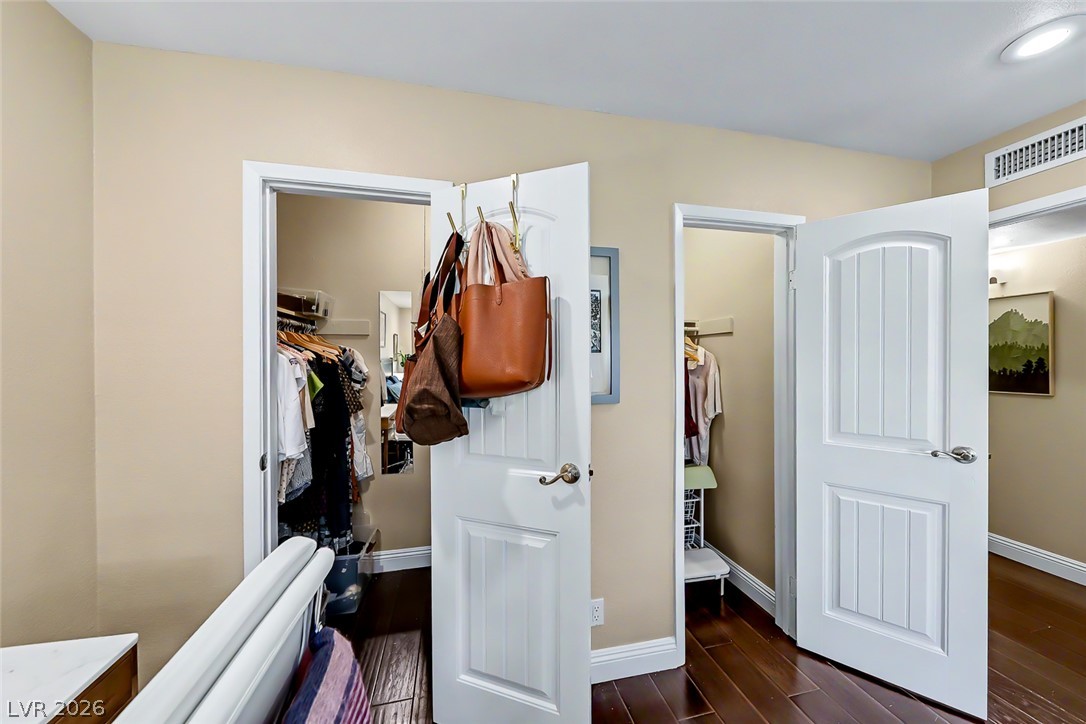 Photo 14 of 35, 3173 Pinehurst Drive #C