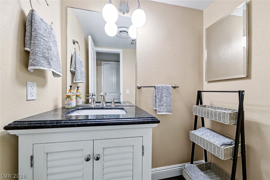 Photo 20 of 35, 3173 Pinehurst Drive #C