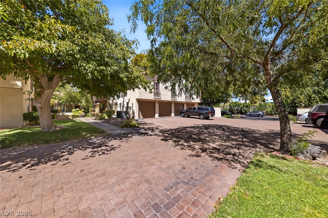 Photo 25 of 35, 3173 Pinehurst Drive #C