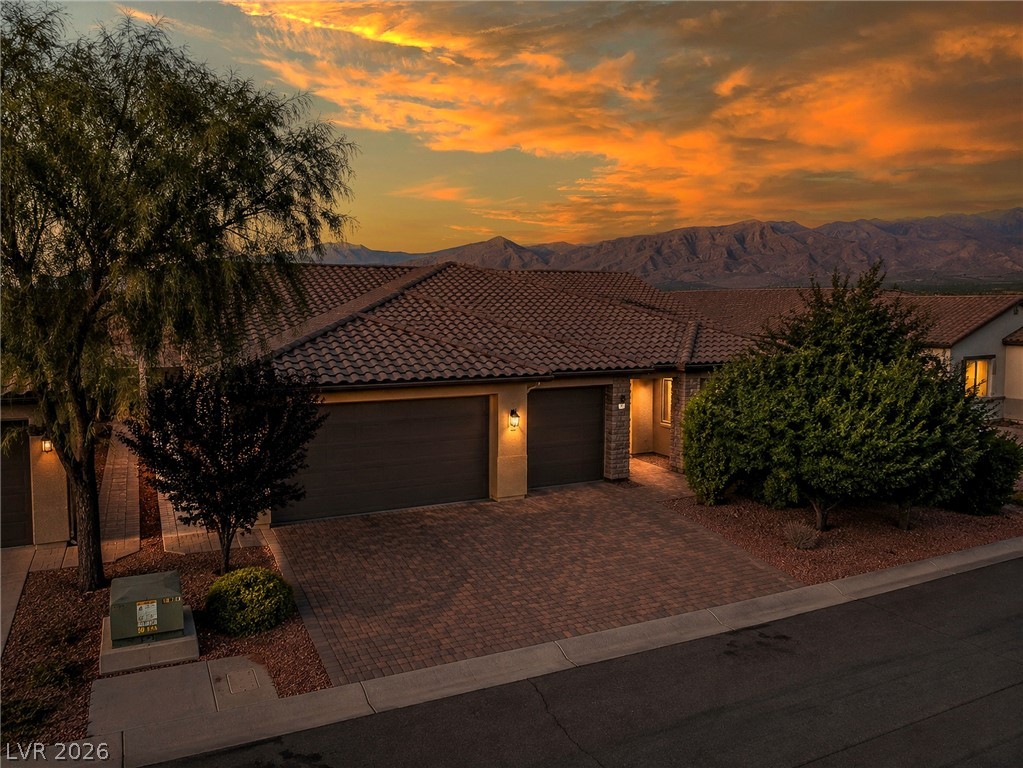 Photo 3 of 5436 E Di Bossi Avenue