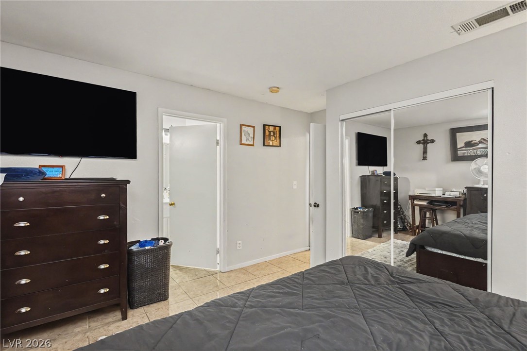 Photo 18 of 24, 5534 Indigo Hills Street